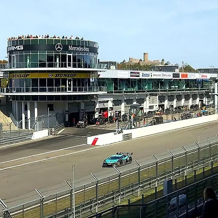 Df Am Ring Szálloda